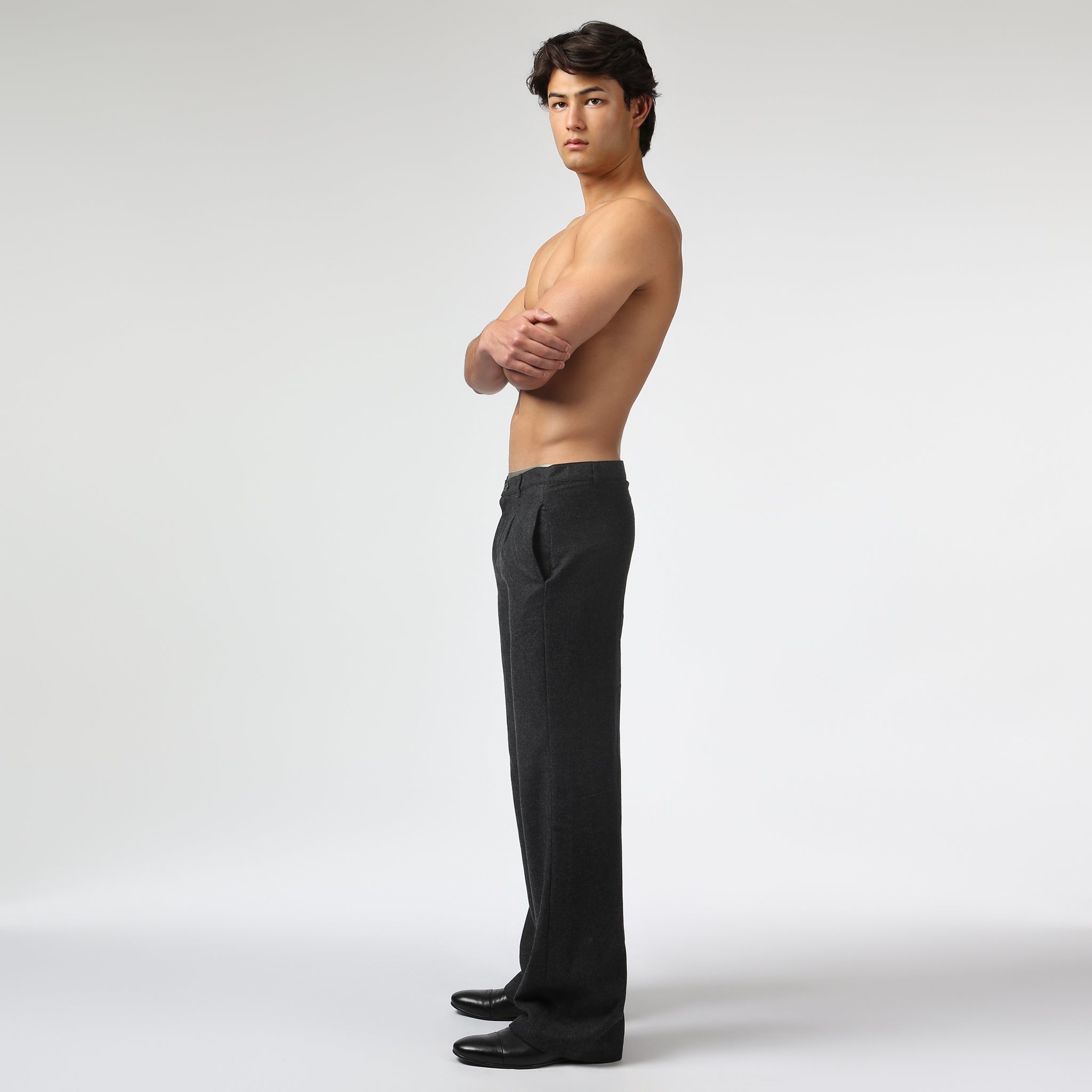 NEW- Black Northwind Chelsea Trouser